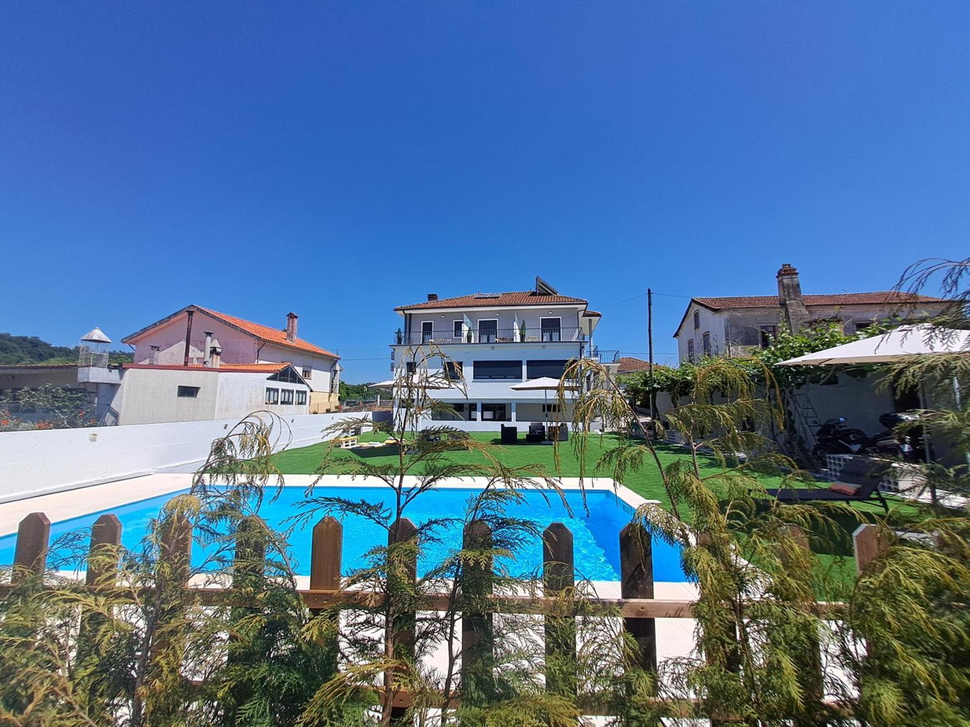 Aroucehostel Lousã Екстериор снимка